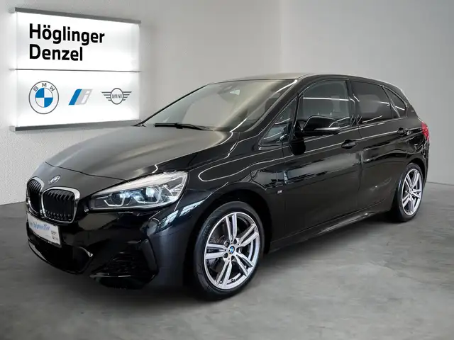 BMW 2 Series view 2