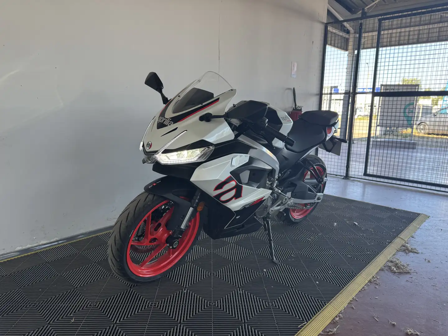 Aprilia RS 457 Blanc - 2