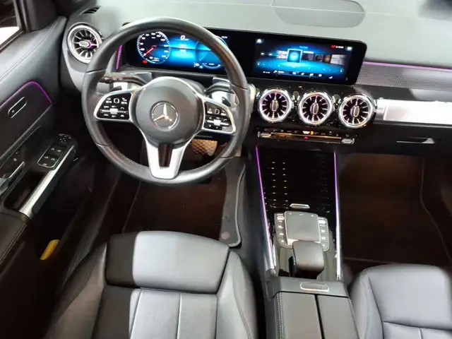 Mercedes-Benz 250 view 10