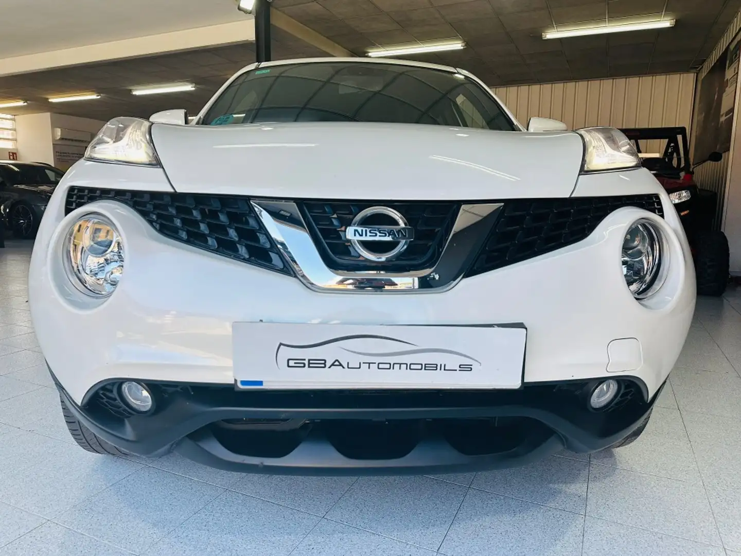 Nissan Juke 1.6 N-Connecta 4x2 XTronic 117 Blanco - 2
