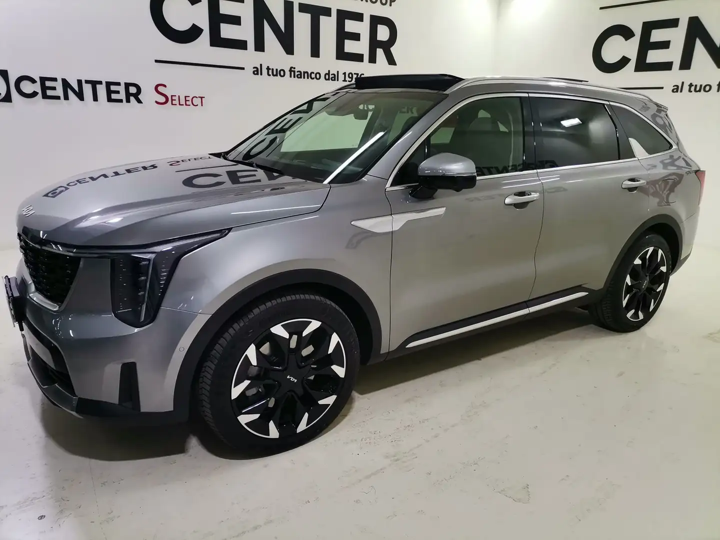 Kia Sorento 2.2 CRDi DCT8 4WD Evolution - PROMO FINANZIAMENTO Grigio - 1
