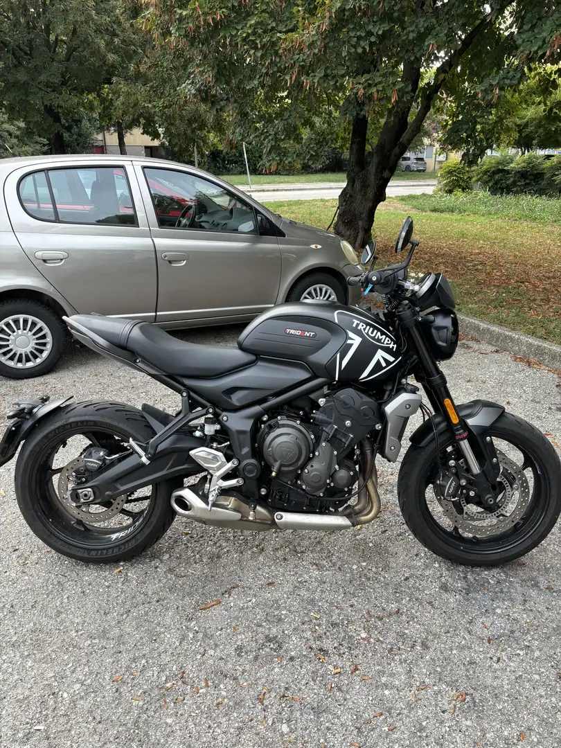 Triumph Trident 660 - 1