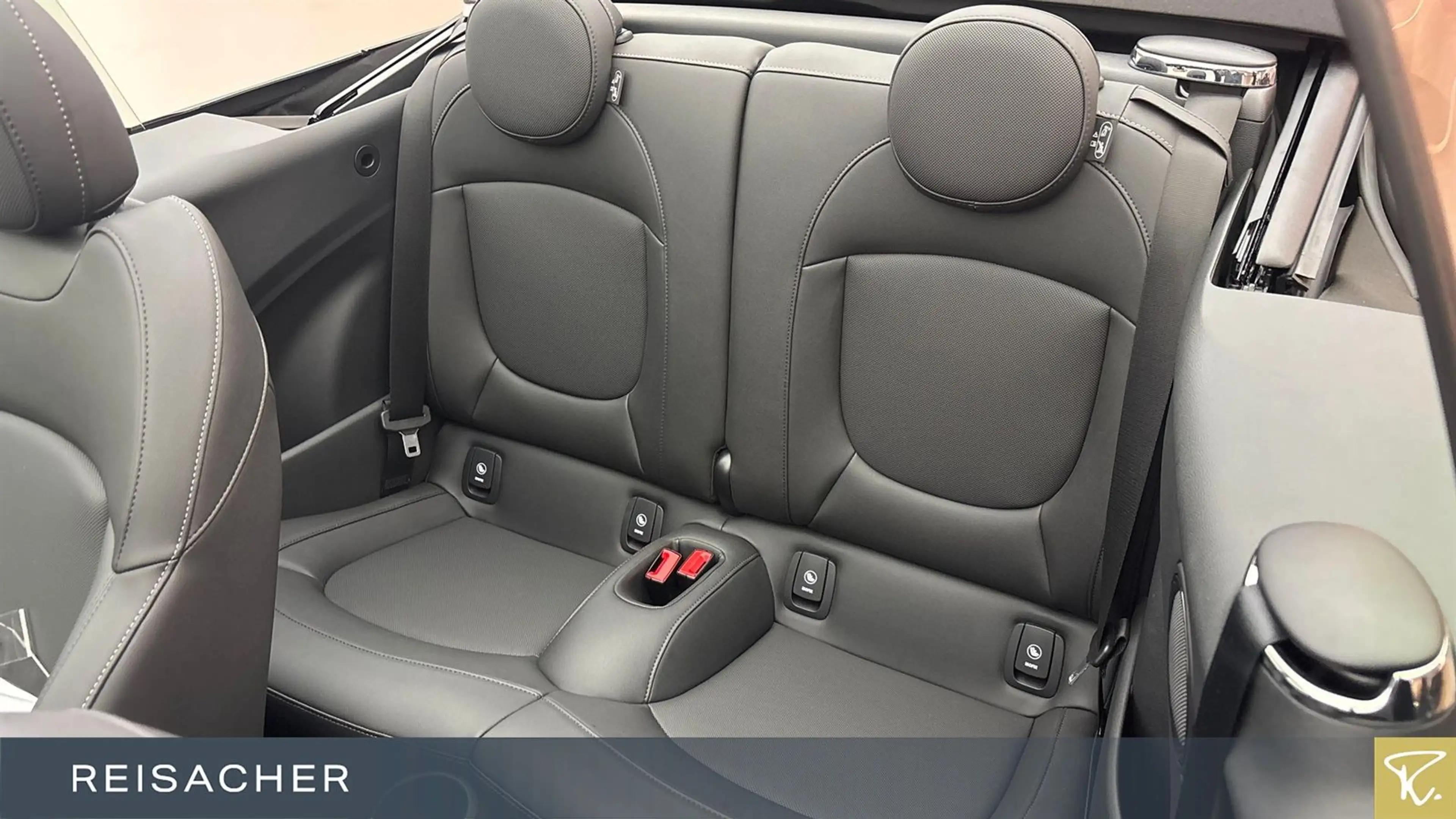 MINI John Cooper Works Cabrio Classic-Trim ACC Navi — photo 8