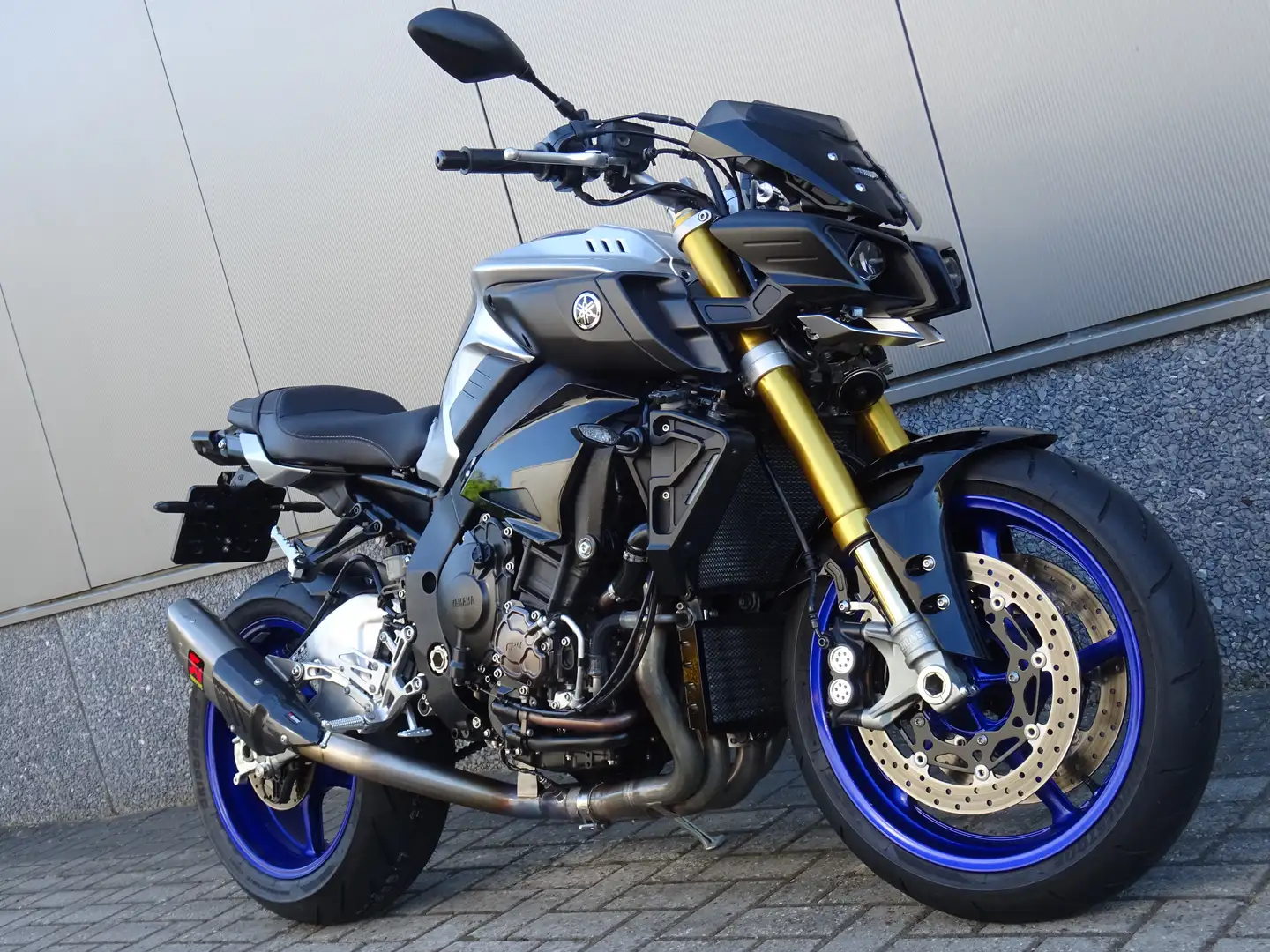 Yamaha MT-10 SP Ezüst - 2