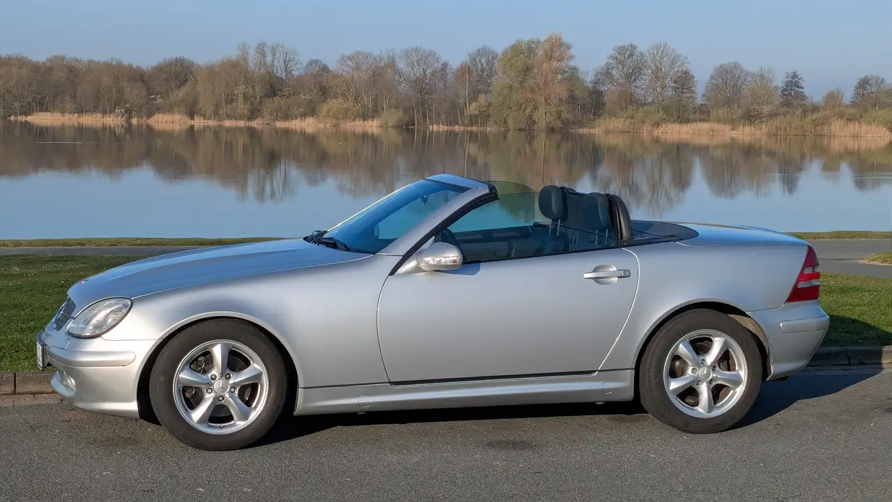 Mercedes-Benz SLK 320