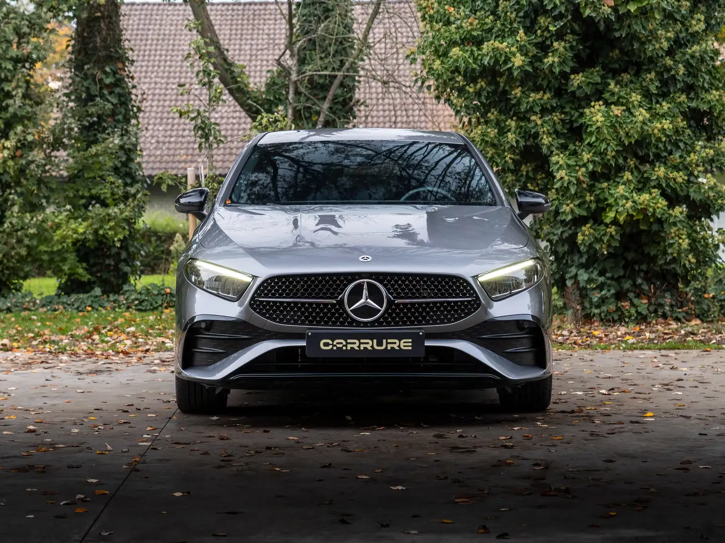 Mercedes-Benz A 250 A 250 e 8G-DCT AMG Line*NIGHT*KEYLESS*CARPLAY*BTW* Grijs - 2