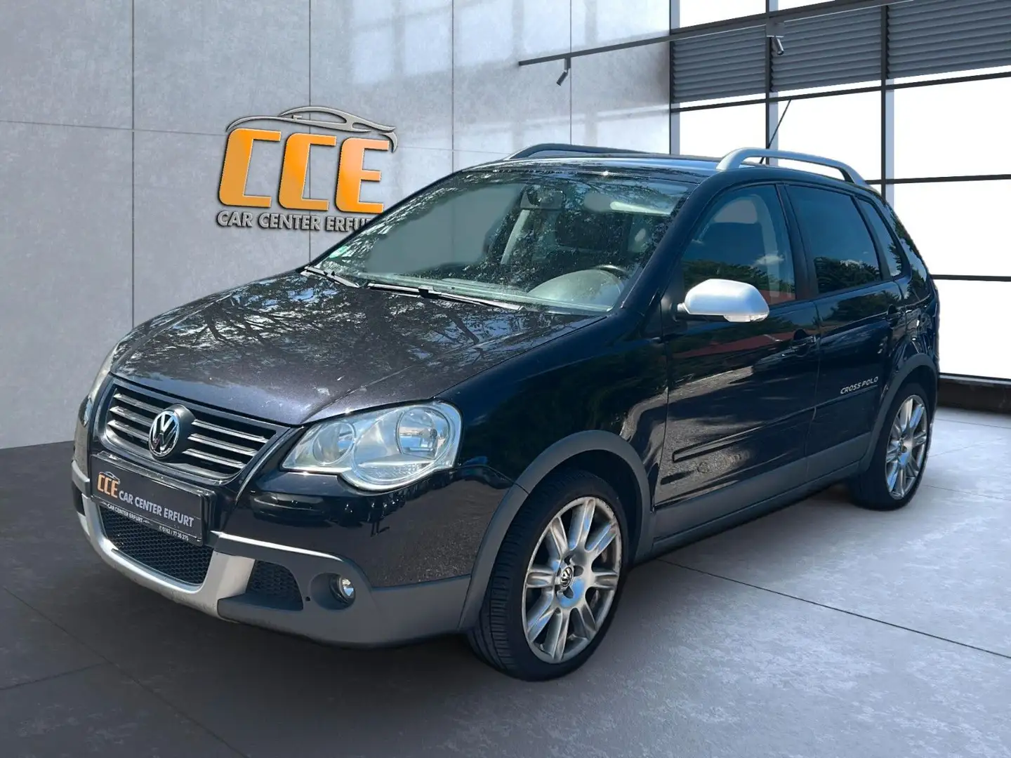 Volkswagen Polo IV CrossPolo 1.Hand*TÜV*Klima*8-fach Schwarz - 1