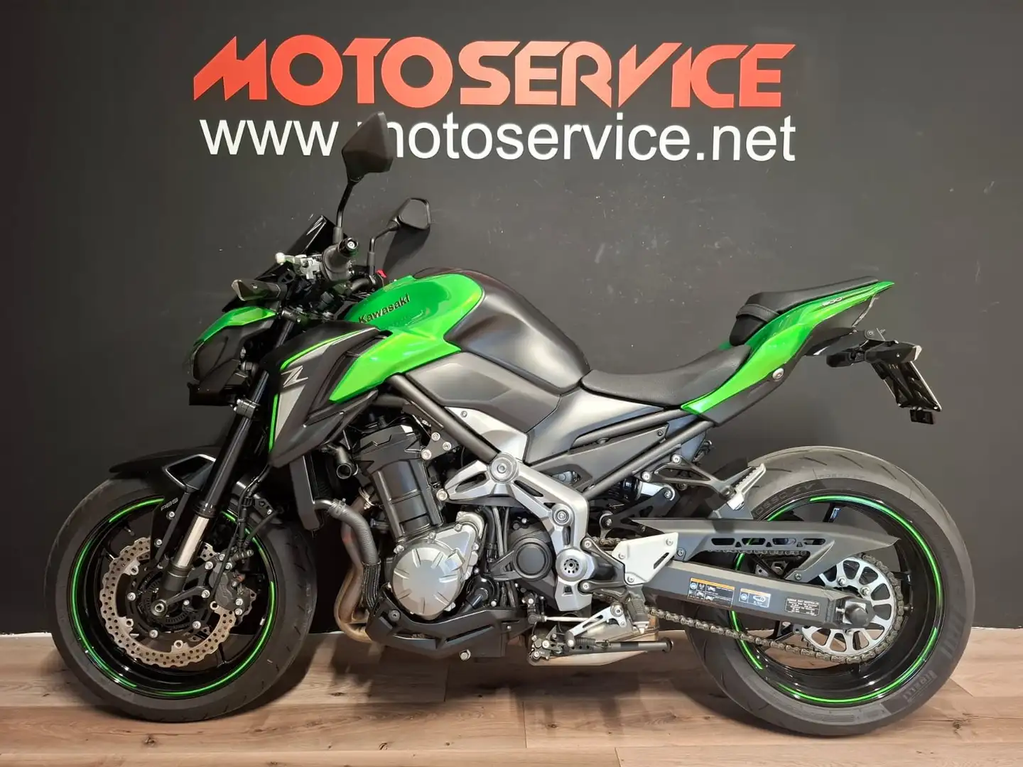 Kawasaki Z 900 PERFORMANCE Verde - 1