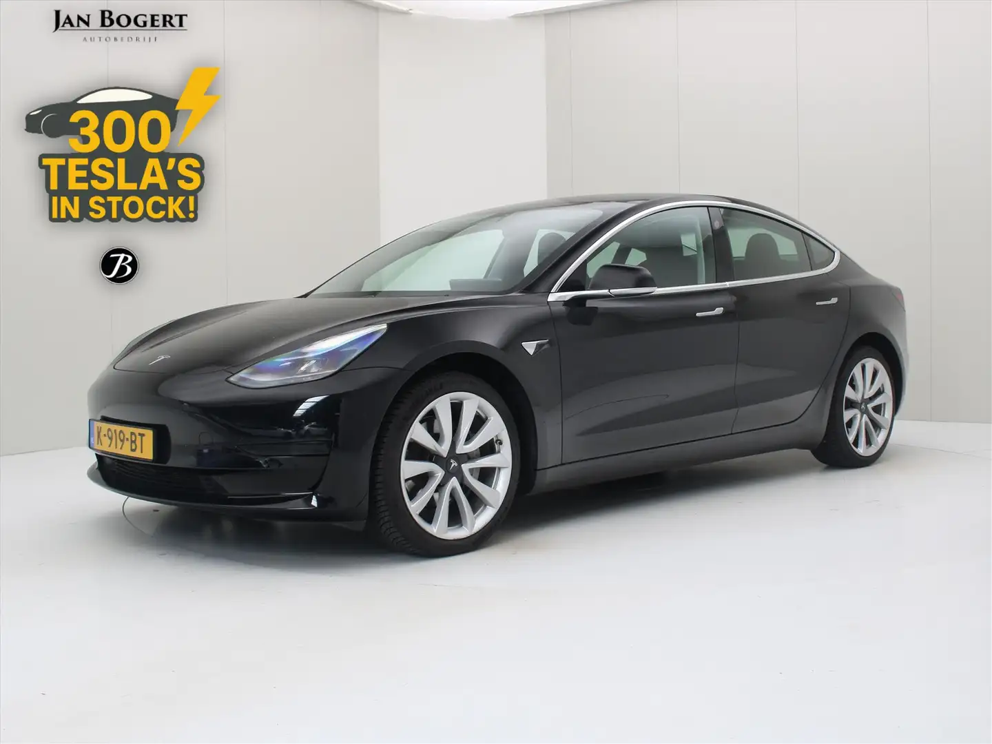 Tesla Model 3 Standard RWD Plus [ LFP ACCU+AUTOPILOT+60 kWh+PREM Zwart - 1