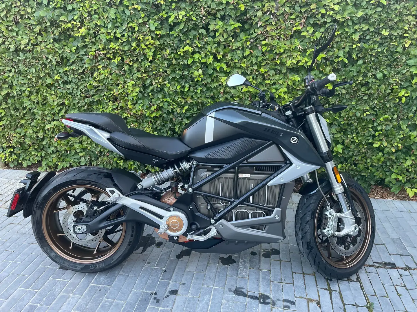 Zero Zero SR/F Premium 2022 Czarny - 1