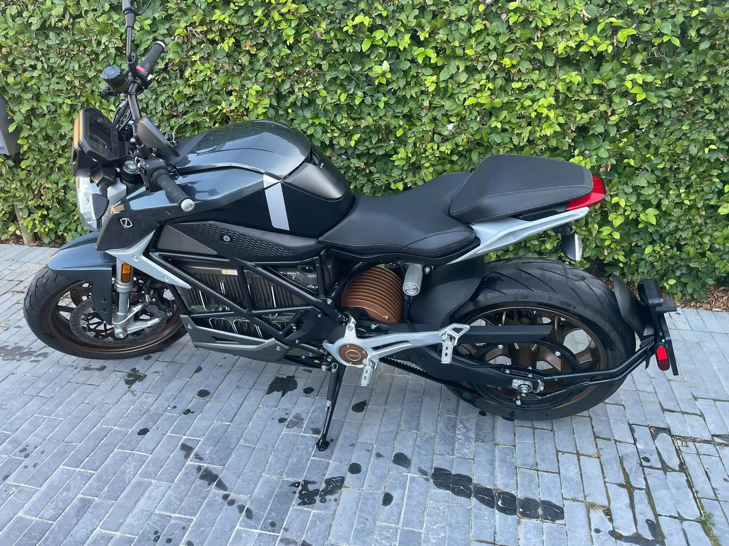 Zero Zero SR/F Premium 2022 Czarny - 2