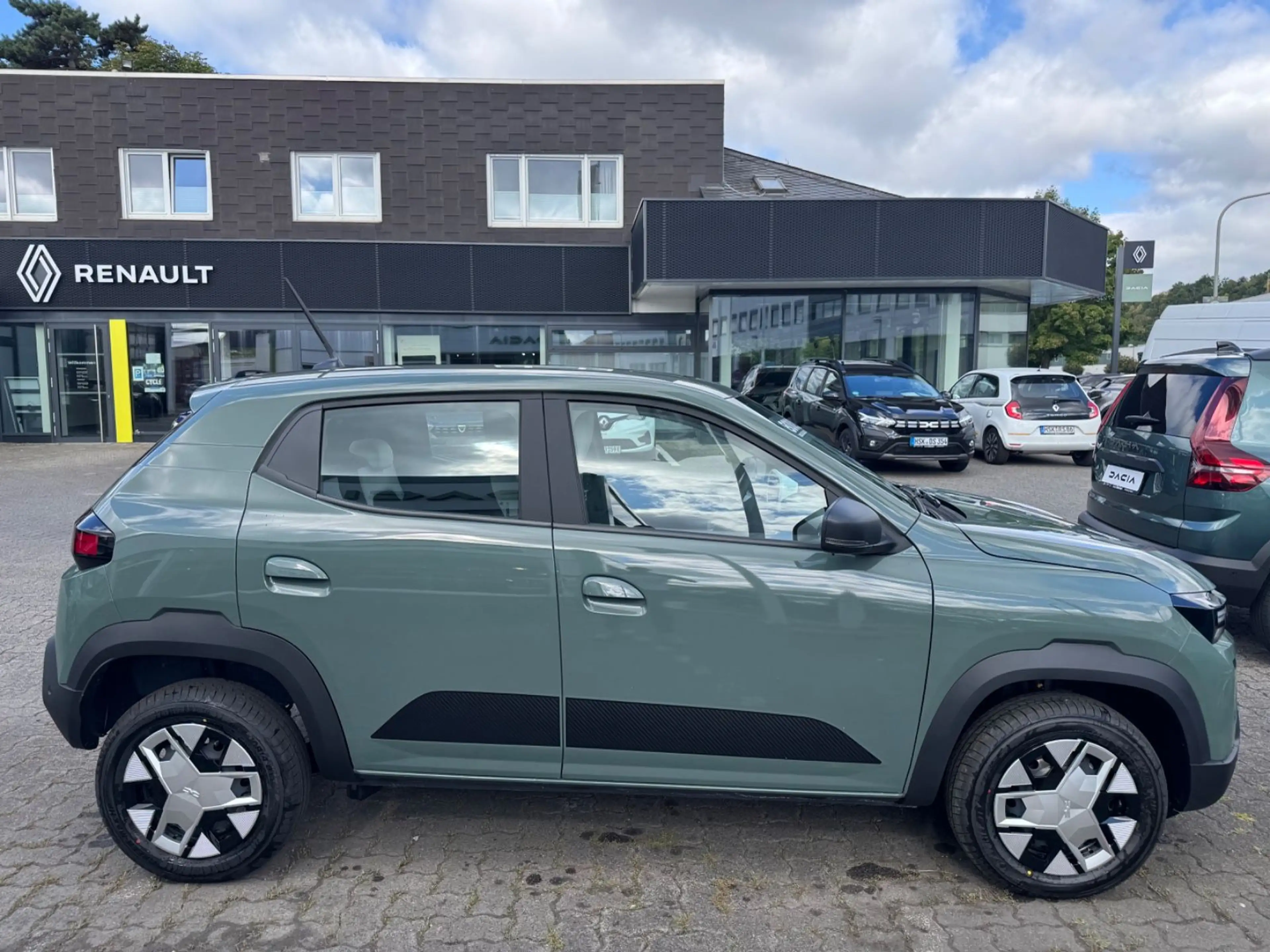 Dacia Spring Electric Expression — photo 10