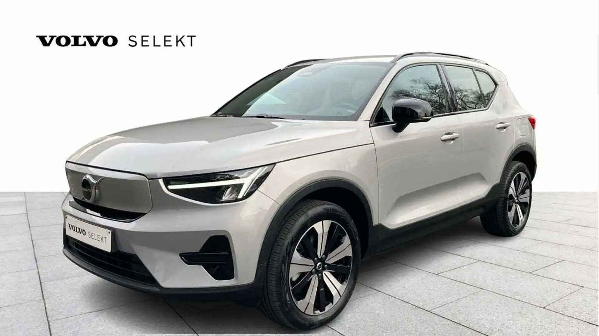 Volvo XC40 Recharge Plus Silber - 1