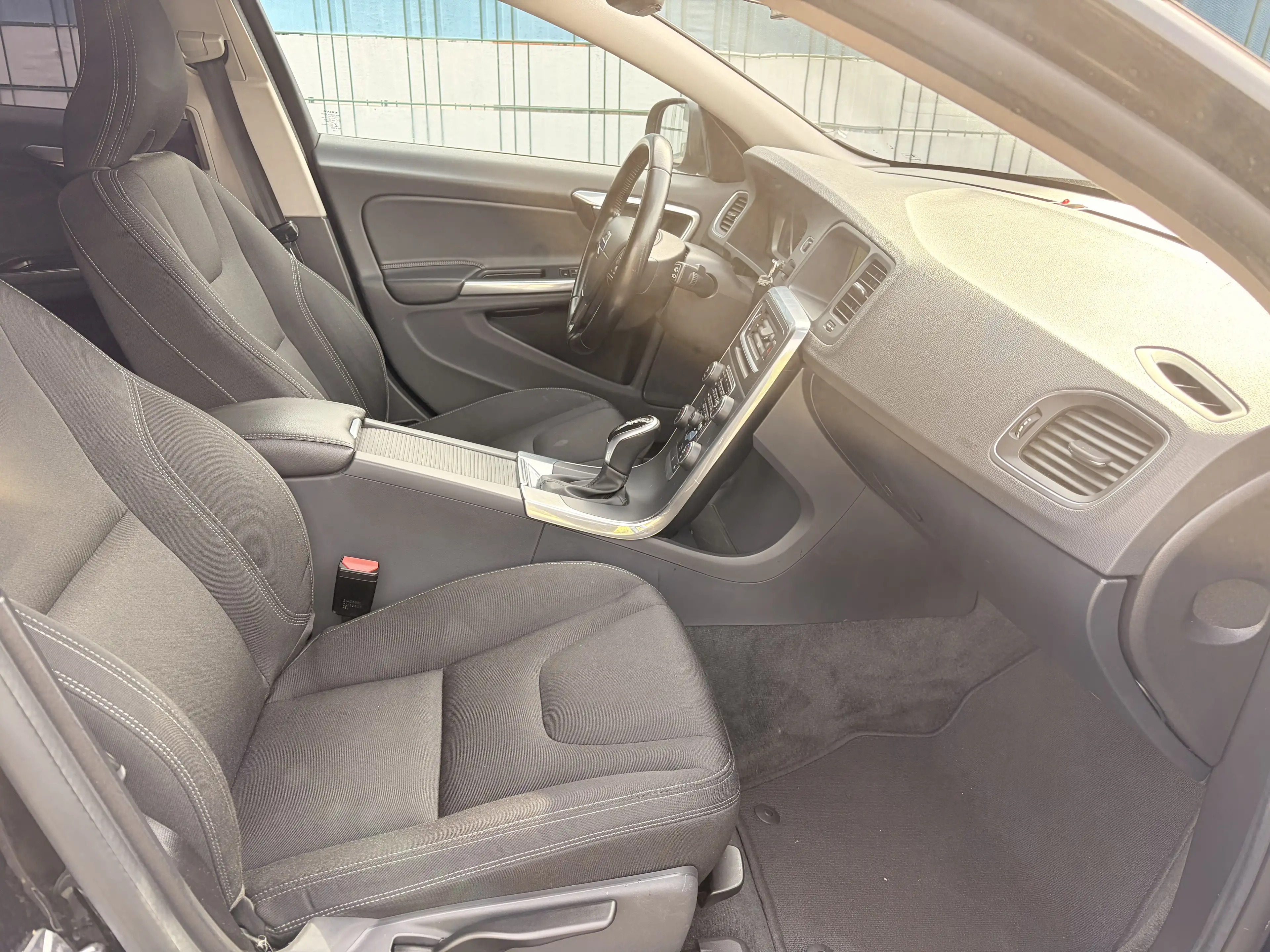 Volvo V60 *2-HAND*EURO-6*NAVI*KLIMA*TÜV11/2027*INSPEKTION NE — photo 13