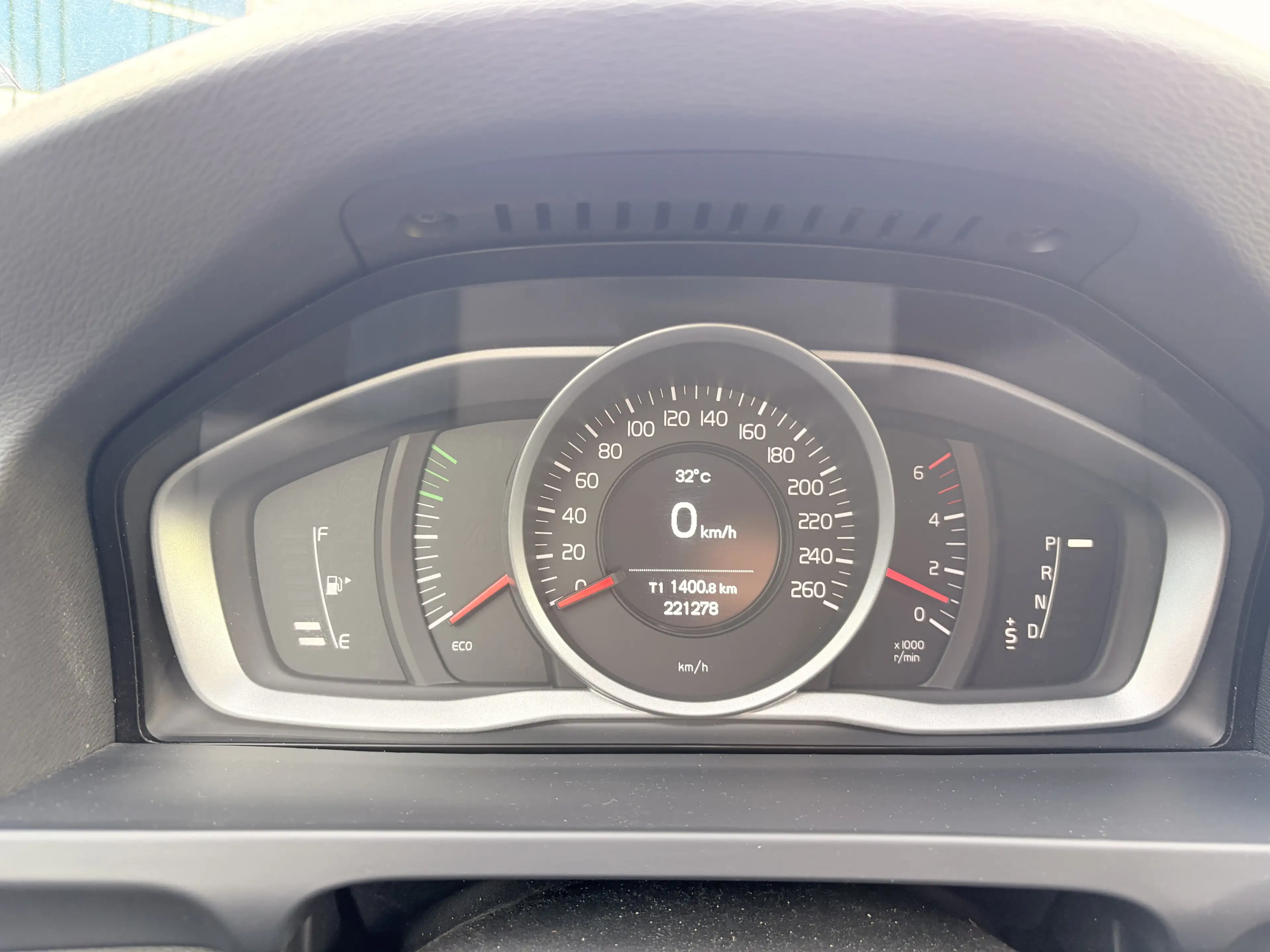Volvo V60 *2-HAND*EURO-6*NAVI*KLIMA*TÜV11/2027*INSPEKTION NE — photo 14