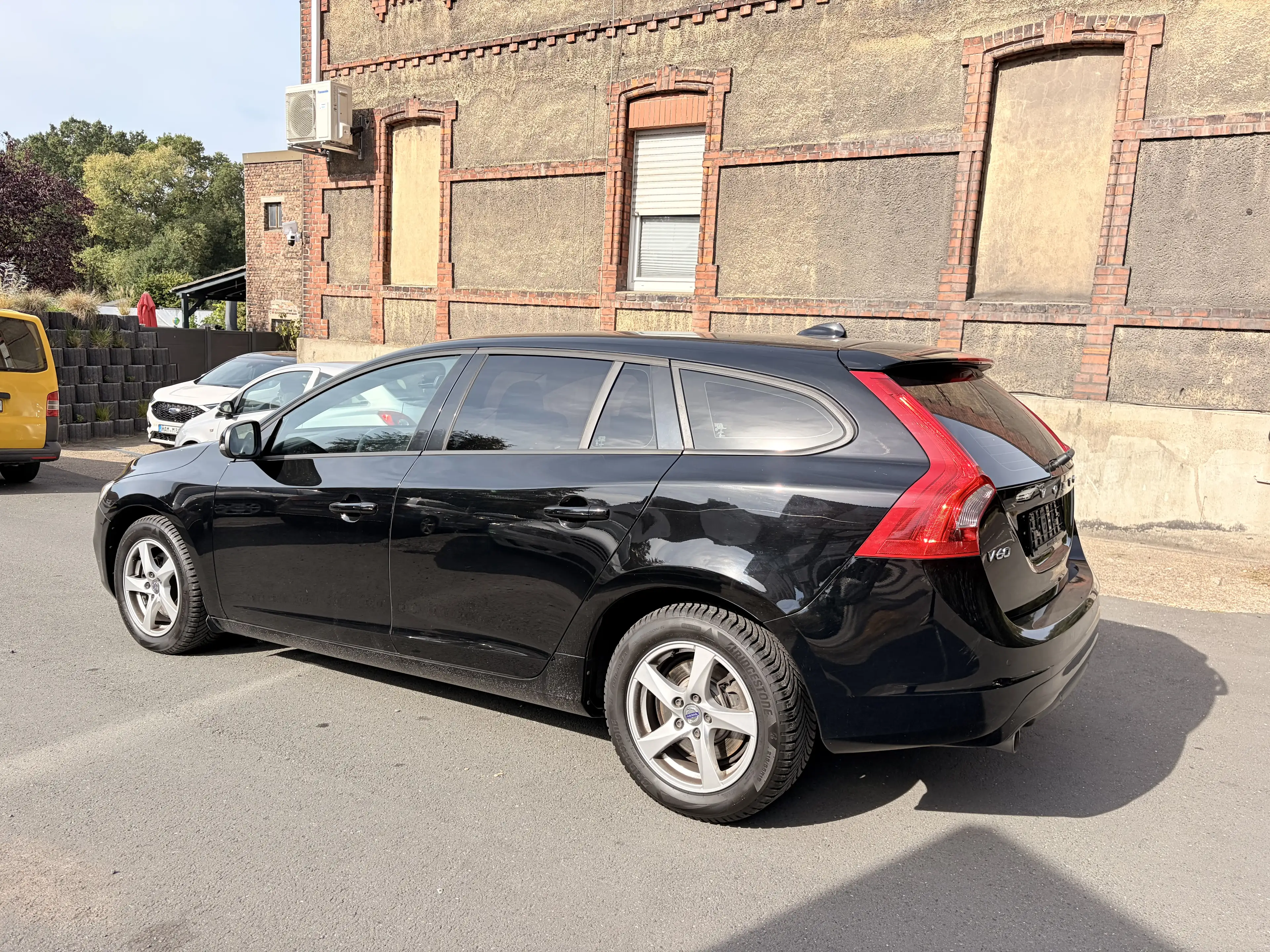 Volvo V60 *2-HAND*EURO-6*NAVI*KLIMA*TÜV11/2027*INSPEKTION NE — photo 8