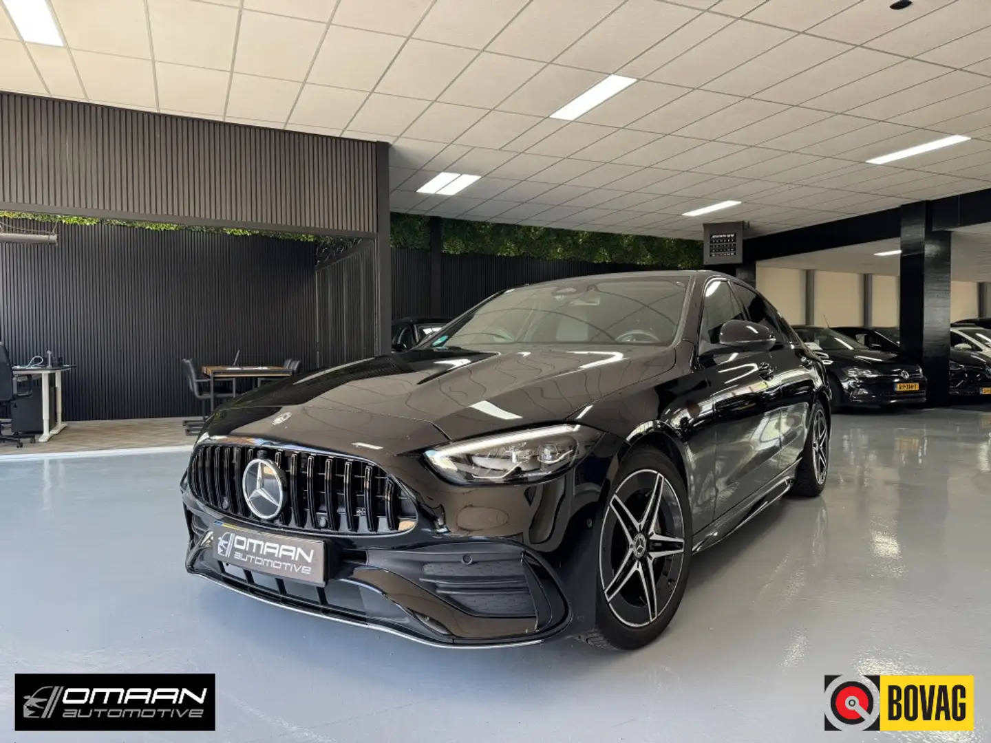 Mercedes-Benz C 200 4M. AMG Line Lane Front Sfeer Zwart - 1