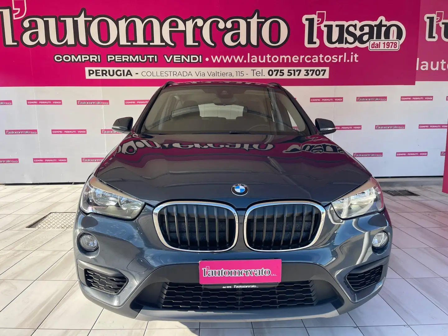 BMW X1 X1 sDrive18d Advantage Gris - 2