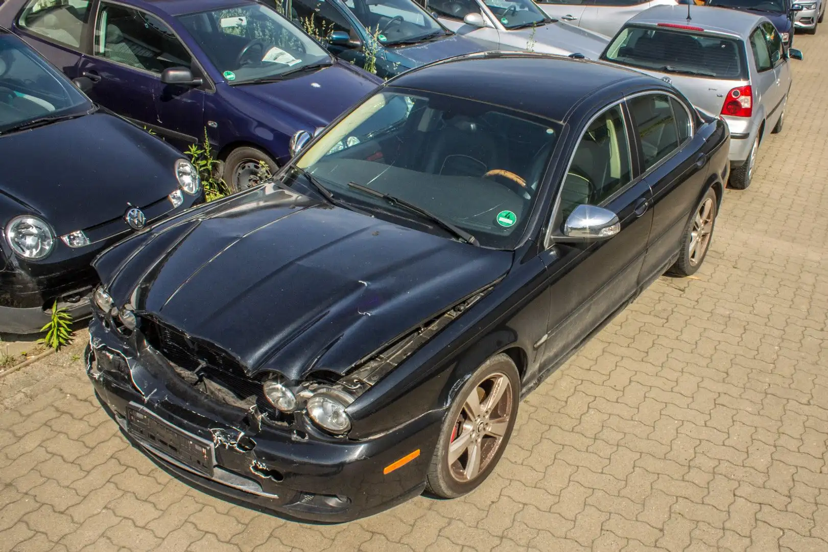 Jaguar X-Type 2.2 Liter Diesel Executive+Unfall Noir - 1