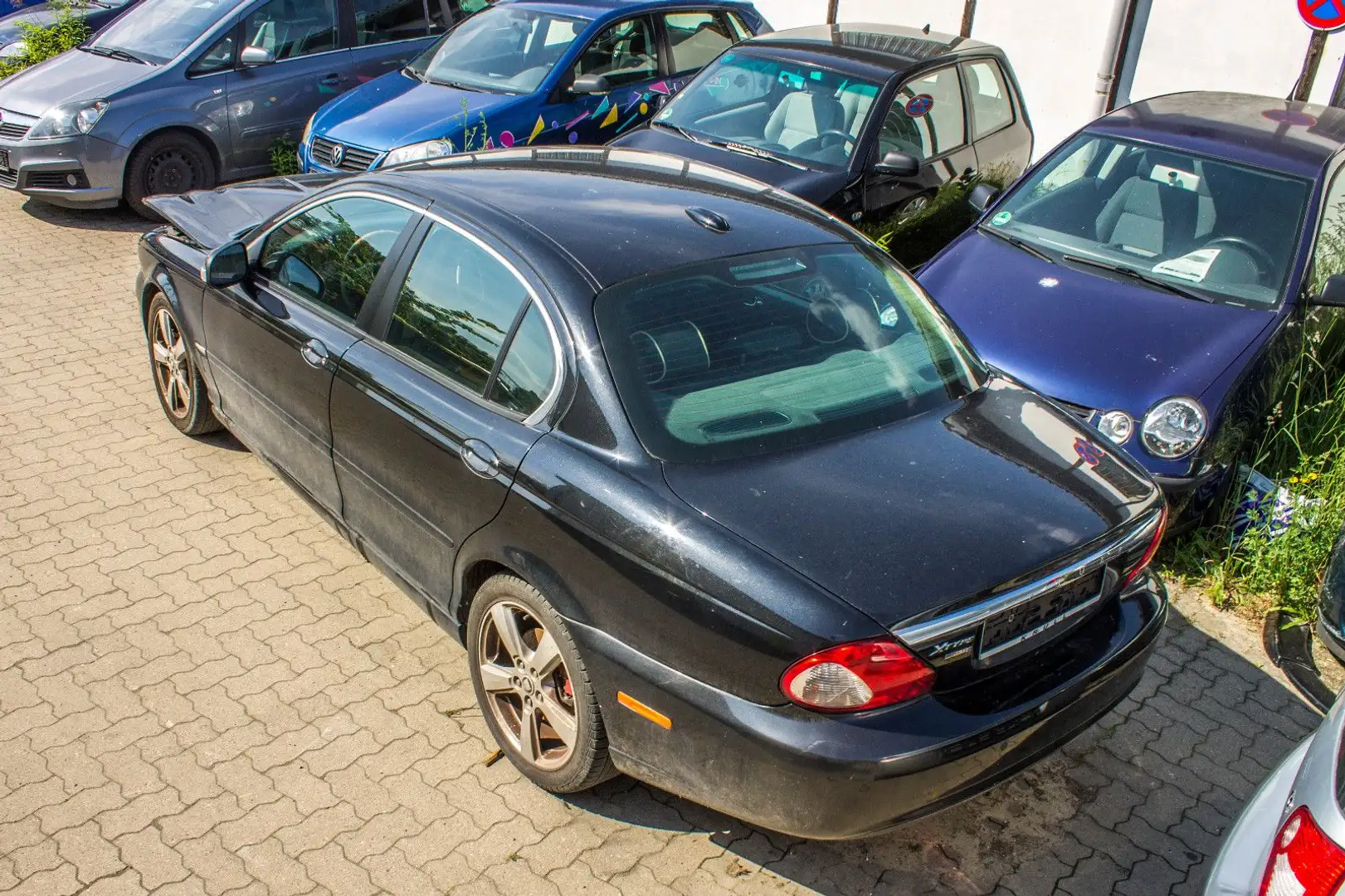 Jaguar X-Type 2.2 Liter Diesel Executive+Unfall Noir - 2