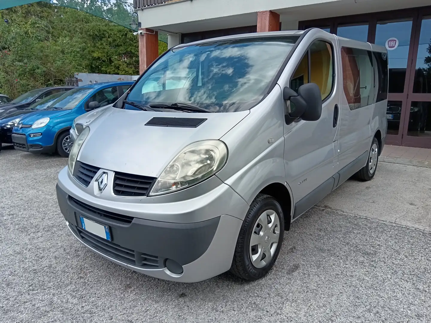 Renault Trafic 2.0 DCI 115CV PASSENGER 6 POSTI COMBINATO Argintiu - 1