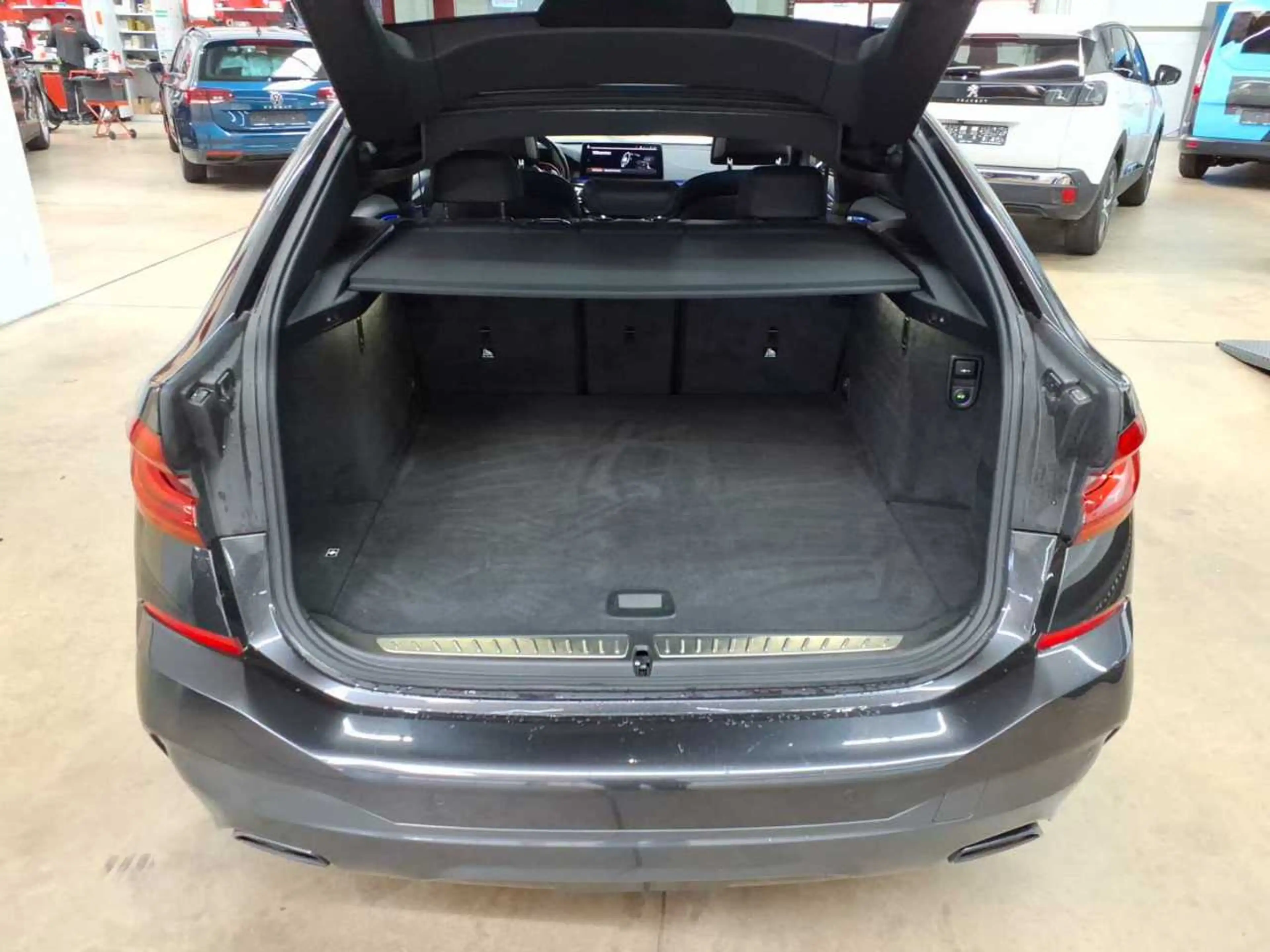 BMW 630 630d Gran Turismo M Sport Pro Leder Navi — photo 15