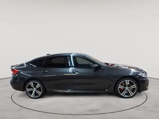 BMW 6 Series view 3