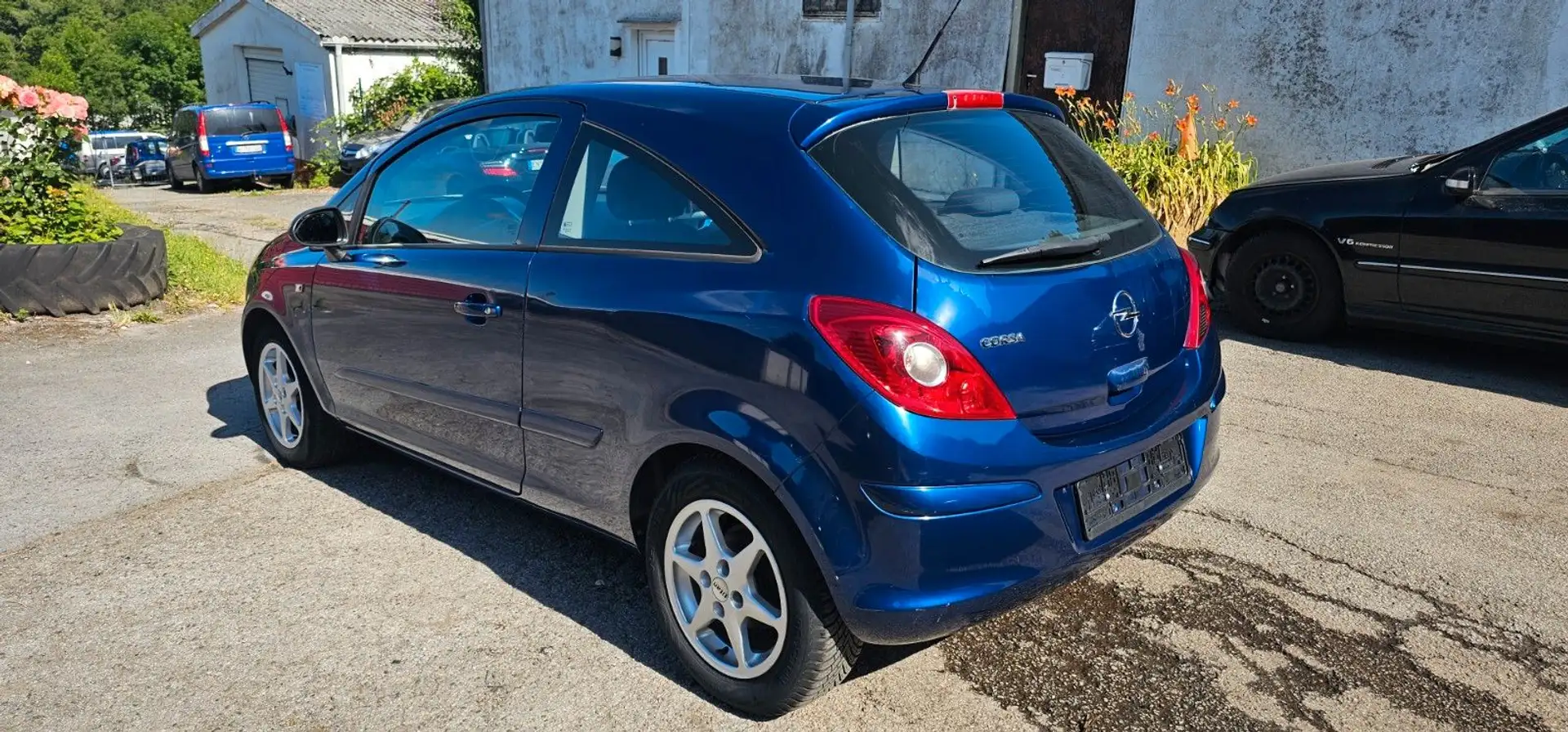 Opel Corsa D CATCH ME Klima ZV Tempomat Tüv NEU Niebieski - 2