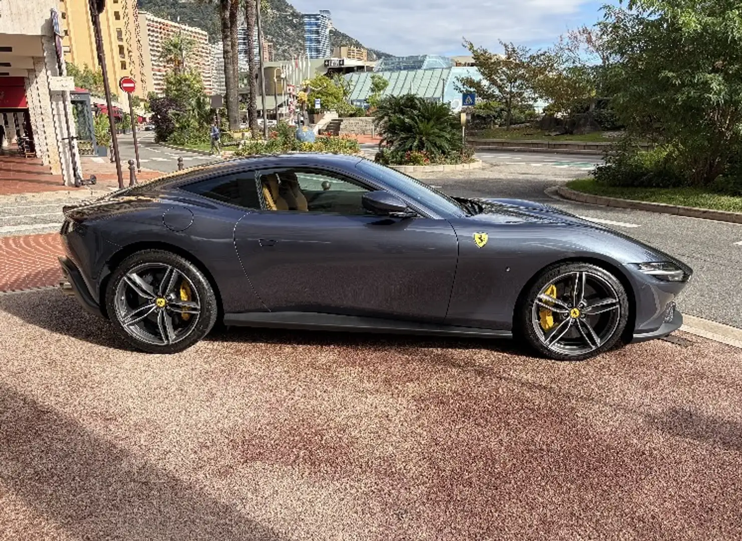 Ferrari Roma Roma V8 4.0 620ch Bleu - 1