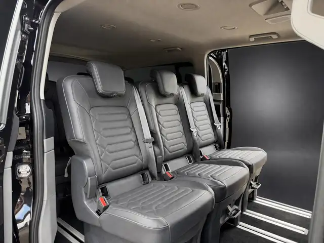 Ford Tourneo Custom view 15