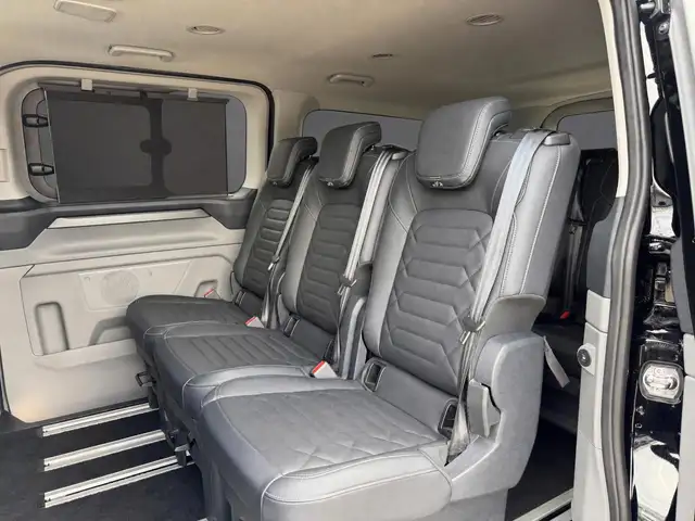 Ford Tourneo Custom view 13