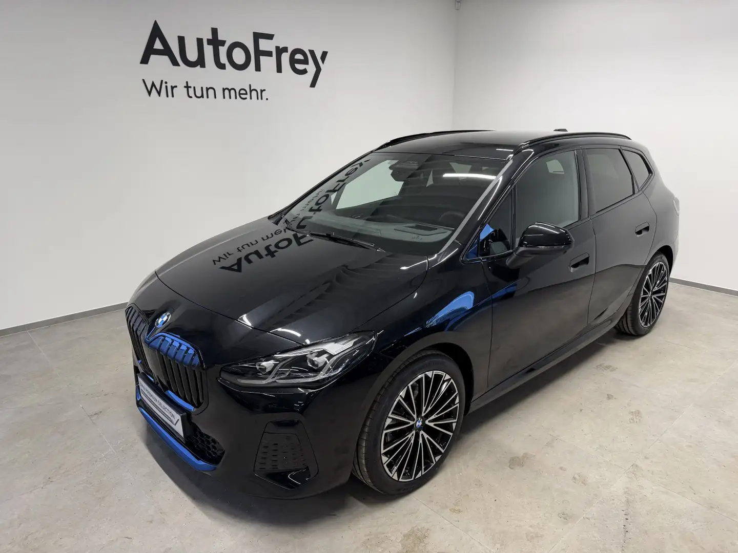 BMW 218 d Schwarz - 1
