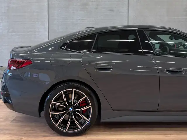 BMW M view 9