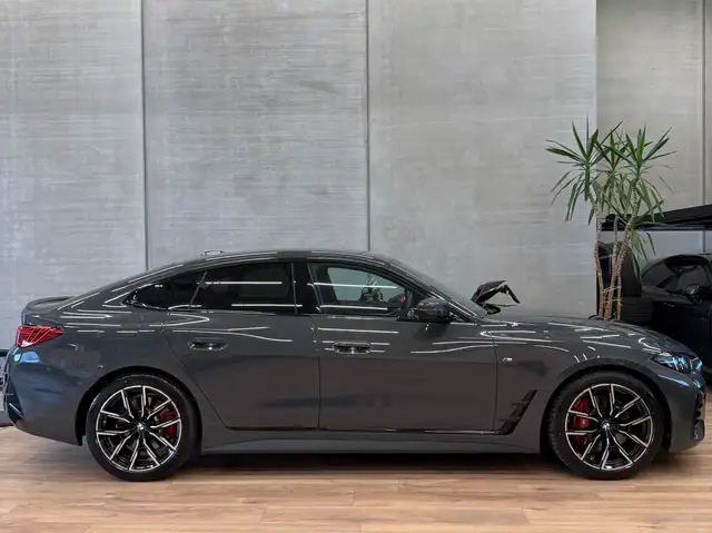 BMW M view 8
