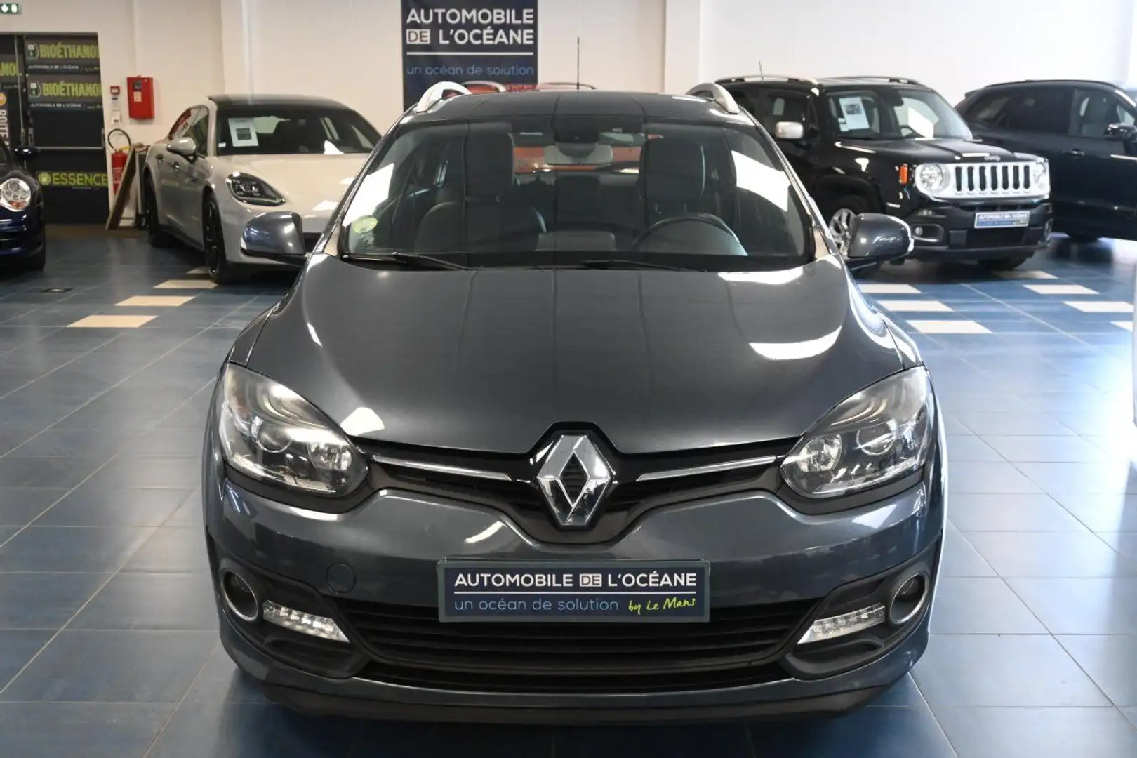 Renault Megane III ESTATE BUSINESS Estate III 1.5 dCi 110 Busines Gris - 2