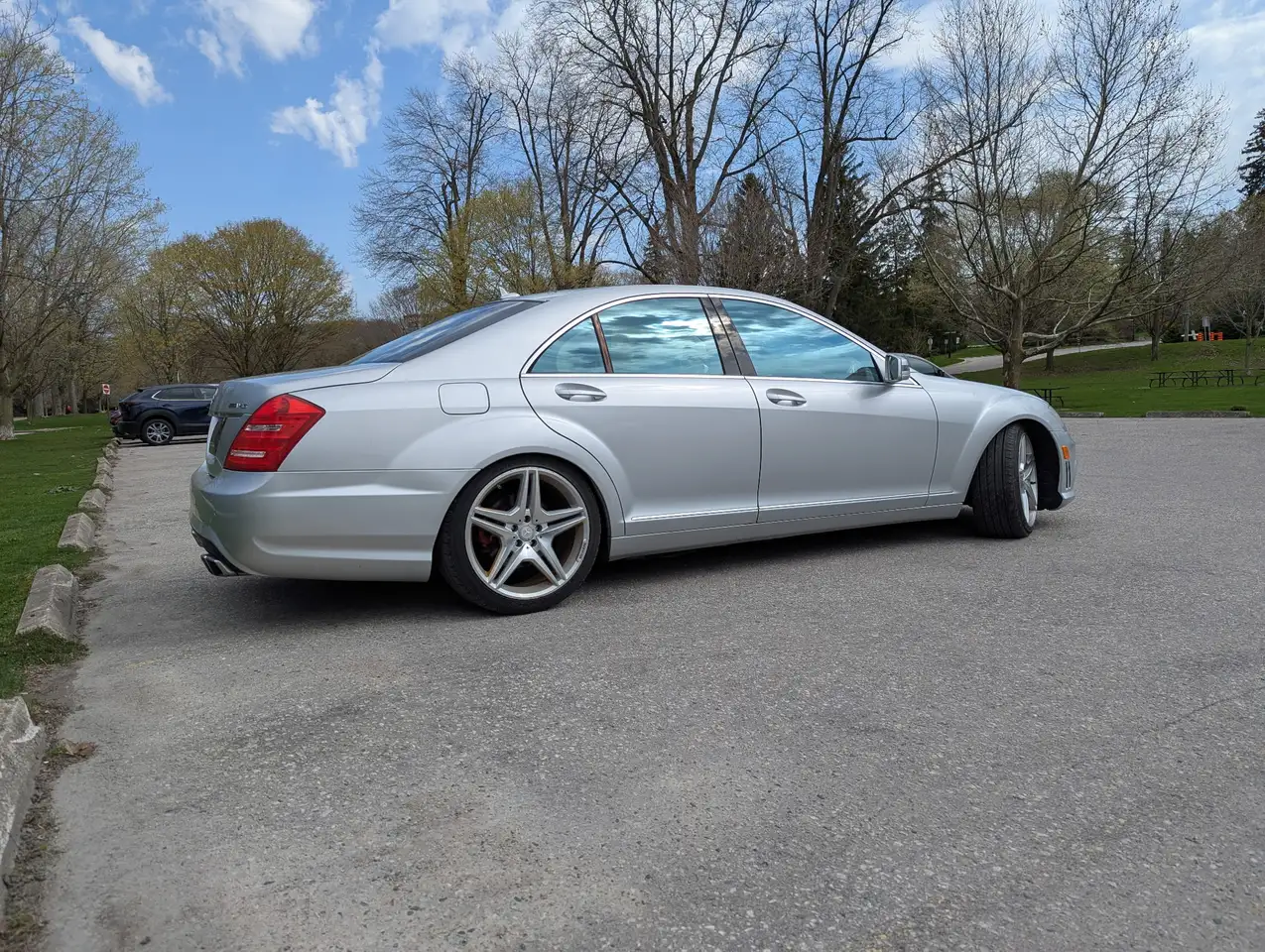 Mercedes-Benz S-Class снимка Mercedes-Benz S-Class
