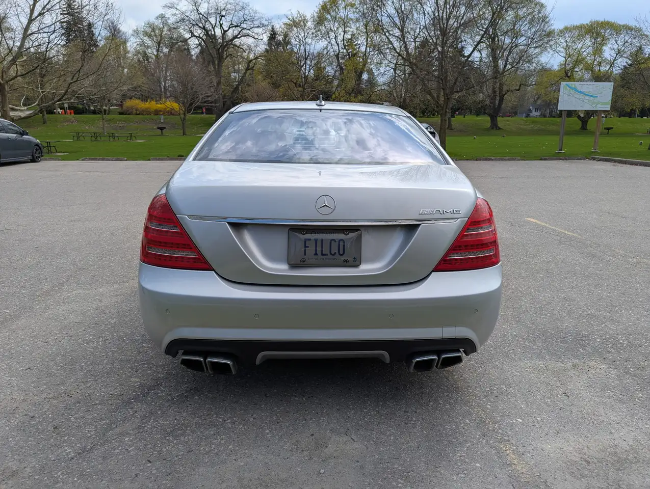 Mercedes-Benz S-Class снимка Mercedes-Benz S-Class
