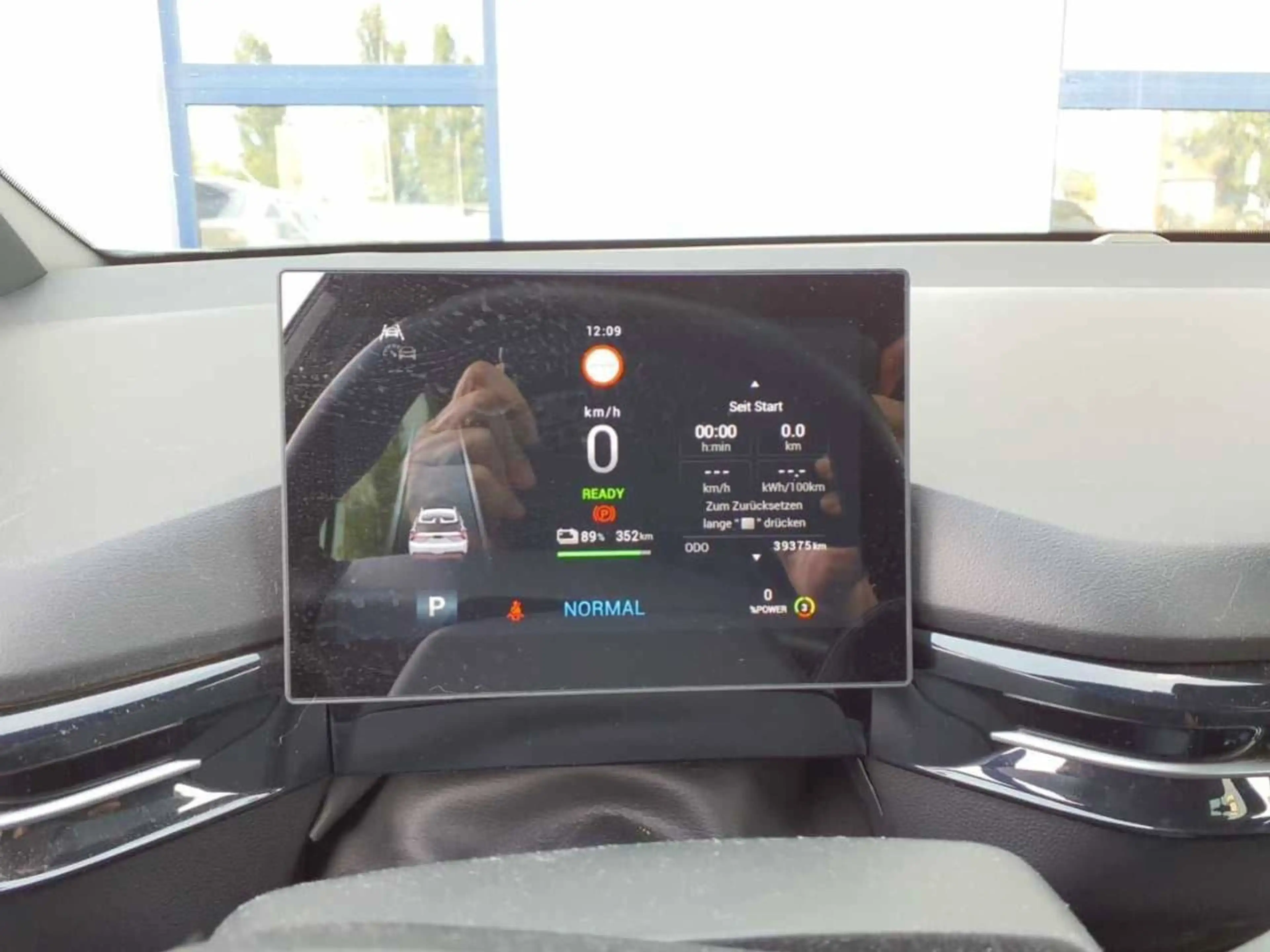 MG MG4 150 kW Luxury 64 kWh 360° ACC BLIS LED Lane AUT Kl — photo 10