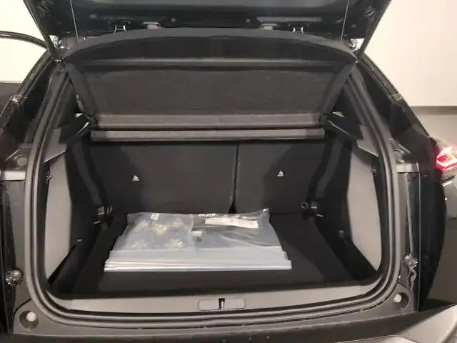 Peugeot 2008 view 19