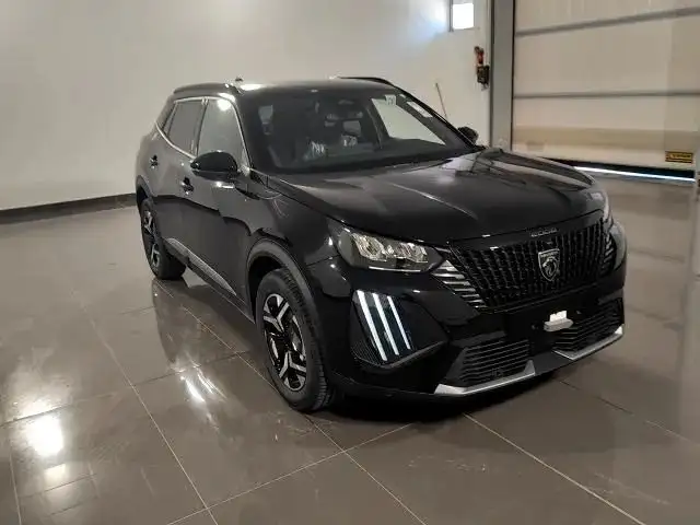 Peugeot 2008 view 3