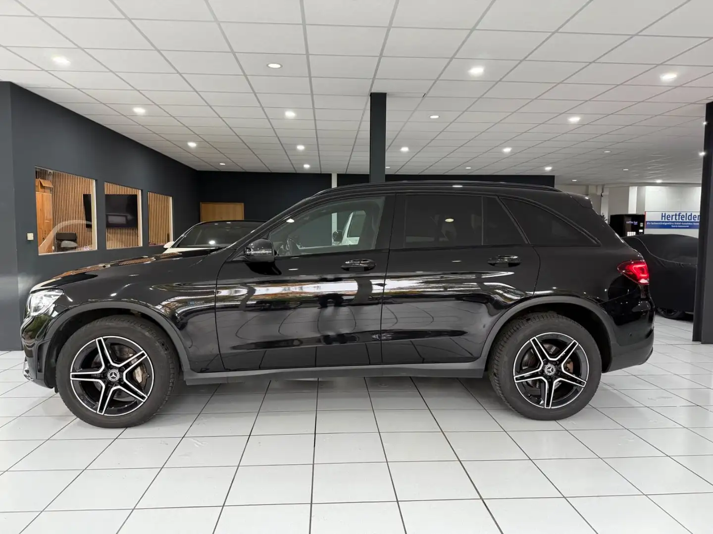 Mercedes-Benz GLC 300 de 4Matic AMG-LINE*KAMERA*NIGHT*AHK*MBUX* Noir - 2