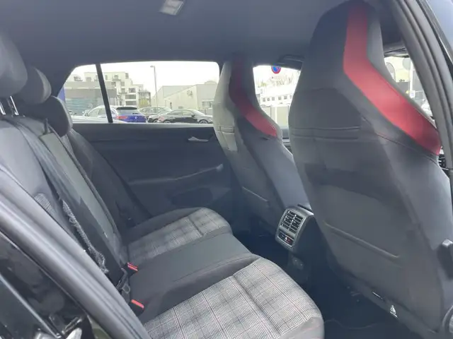 Volkswagen Golf view 5