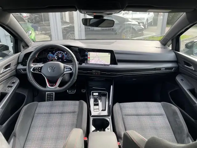 Volkswagen Golf view 13