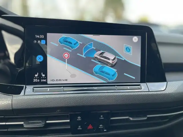 Volkswagen Golf view 12