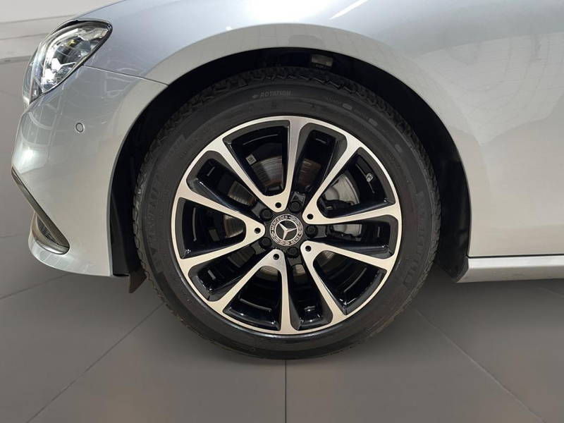 Mercedes-Benz E 200 d T Avantgarde Avantgarde+MBUX+Night+AHK — photo 8