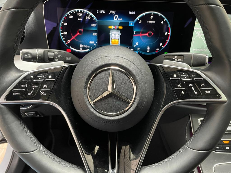 Mercedes-Benz E 200 d T Avantgarde Avantgarde+MBUX+Night+AHK — photo 13