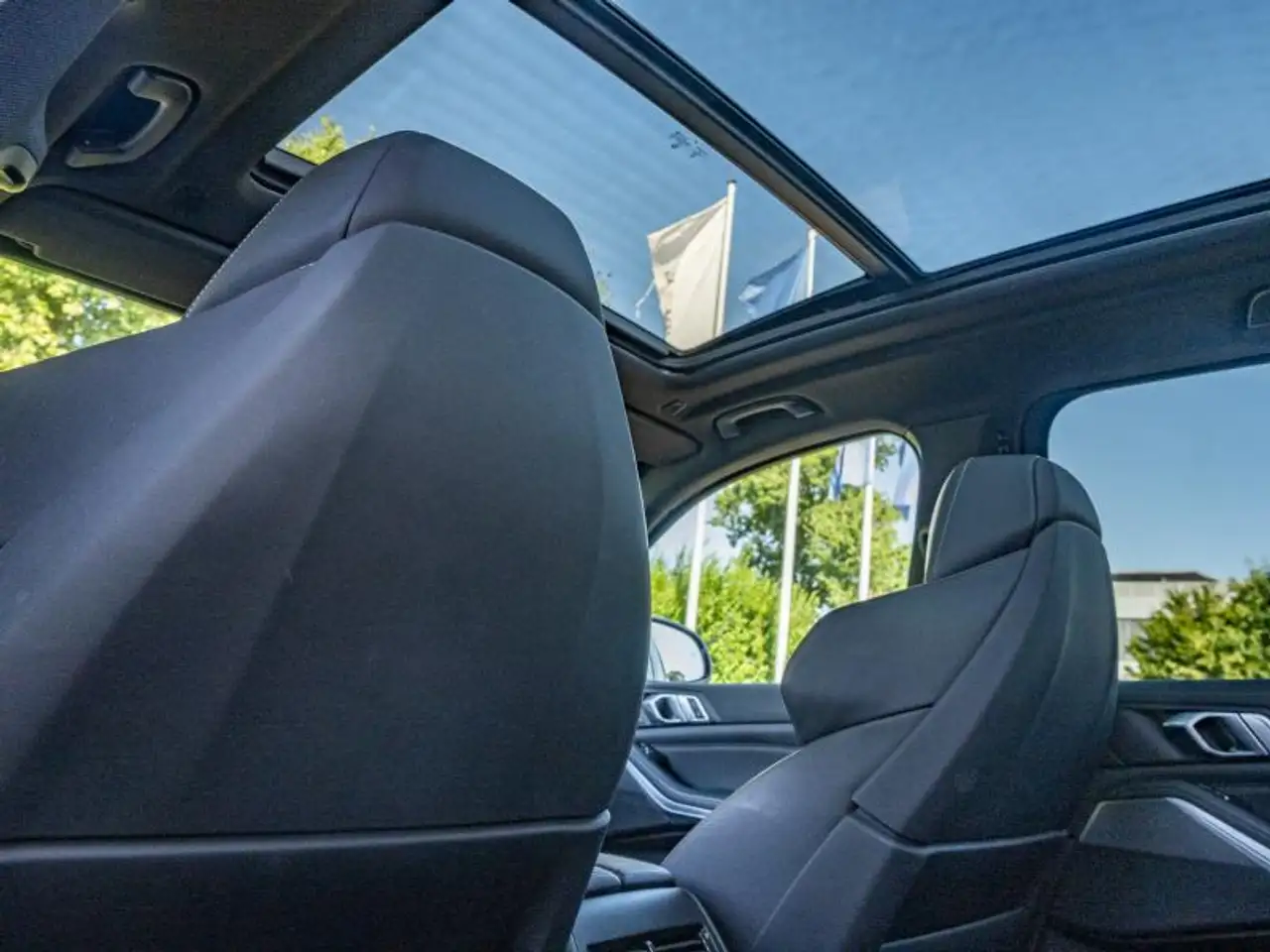 BMW X5 xDrive45e / Oxford Green Special Request, миниатюра 15