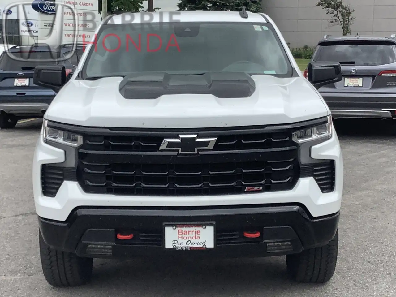 Chevrolet Silverado 1500 снимка Chevrolet Silverado 1500