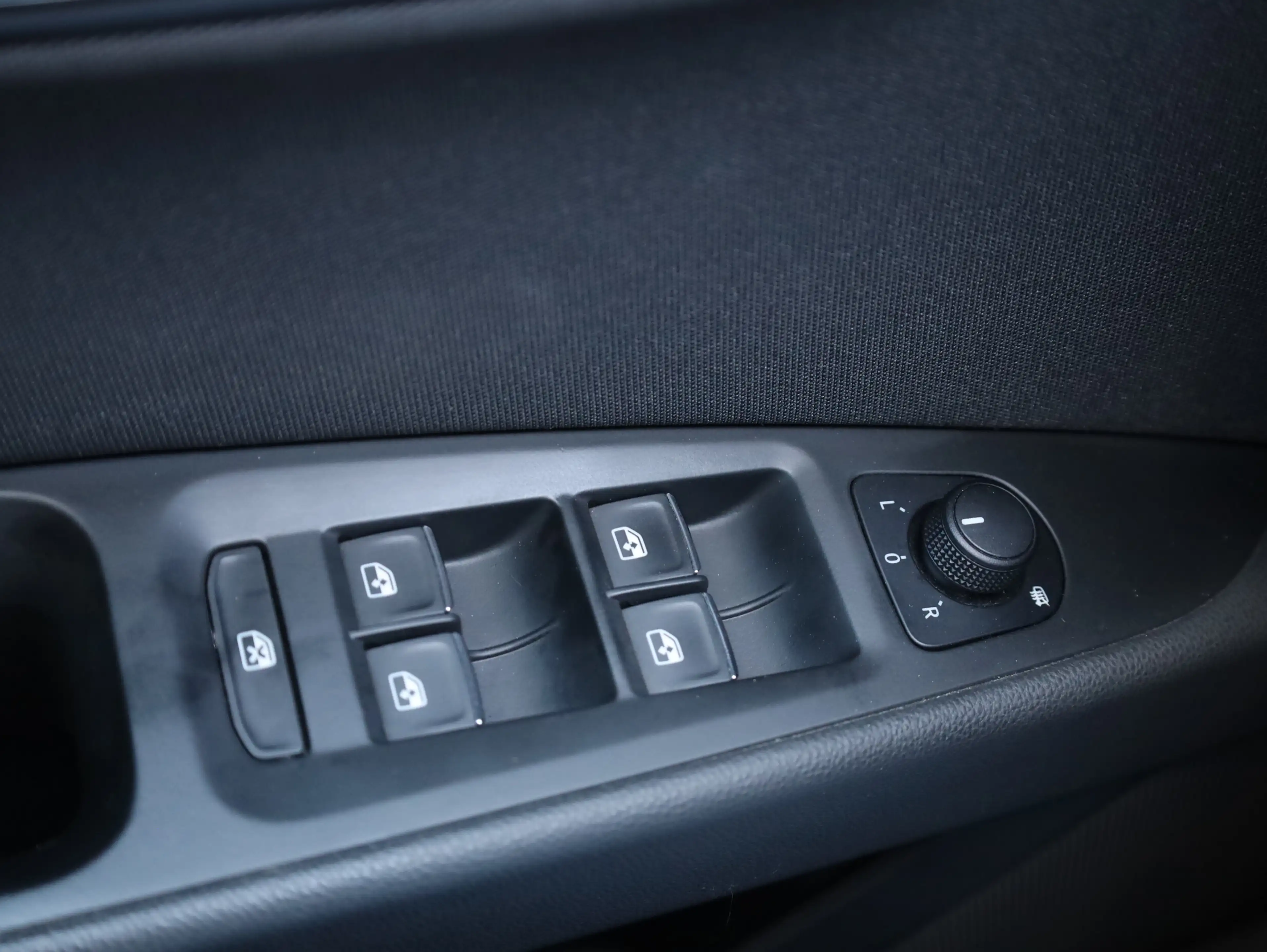 SEAT Leon FR* Tempomat*Panoramadach*SHZ*AHK* — photo 20