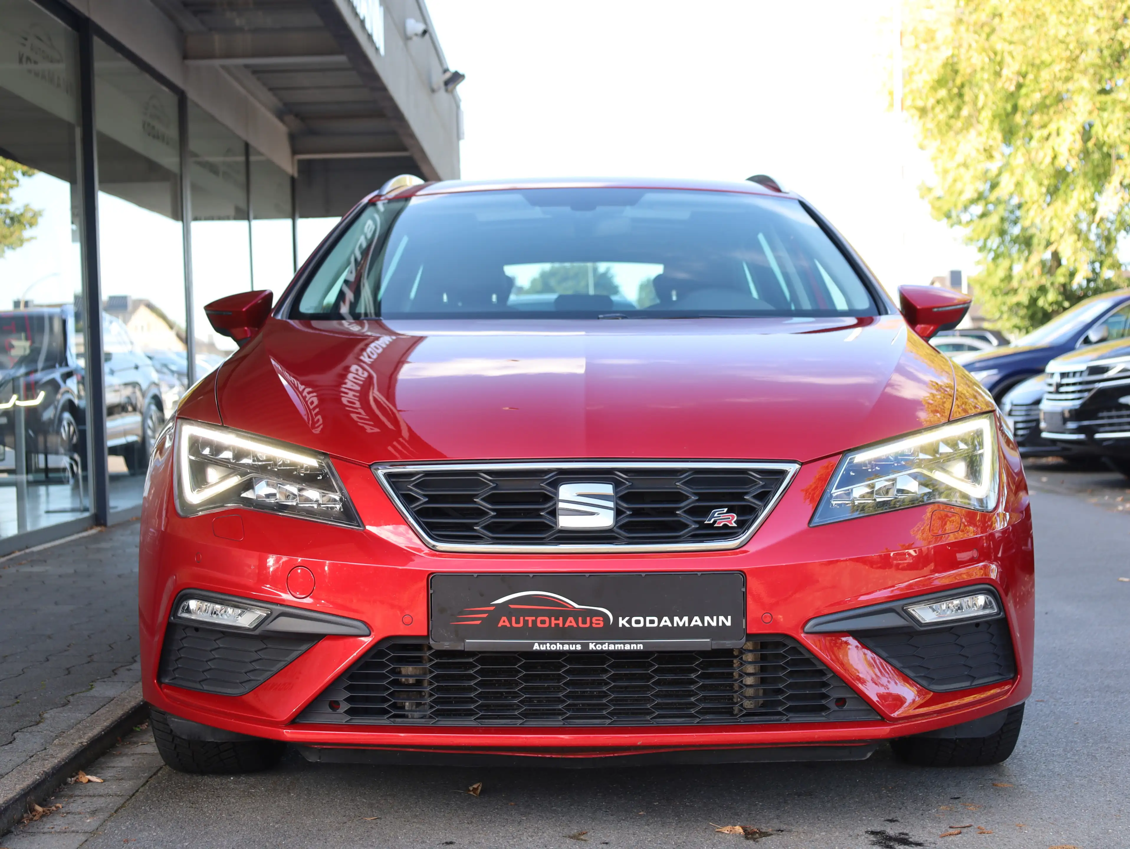 SEAT Leon FR* Tempomat*Panoramadach*SHZ*AHK* — photo 4